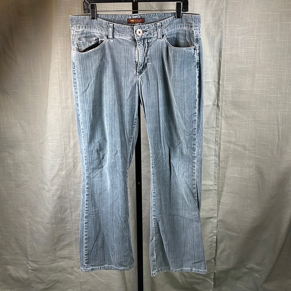 Lee Women’s Dusky Blue Corduroy Boot Cut Mid Rise Pants | 14M